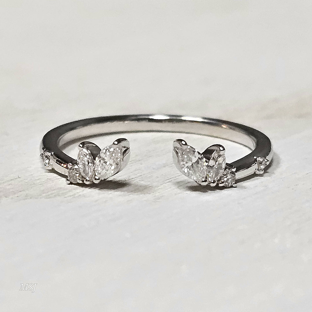 14k White Gold .20 ct Diamond Band