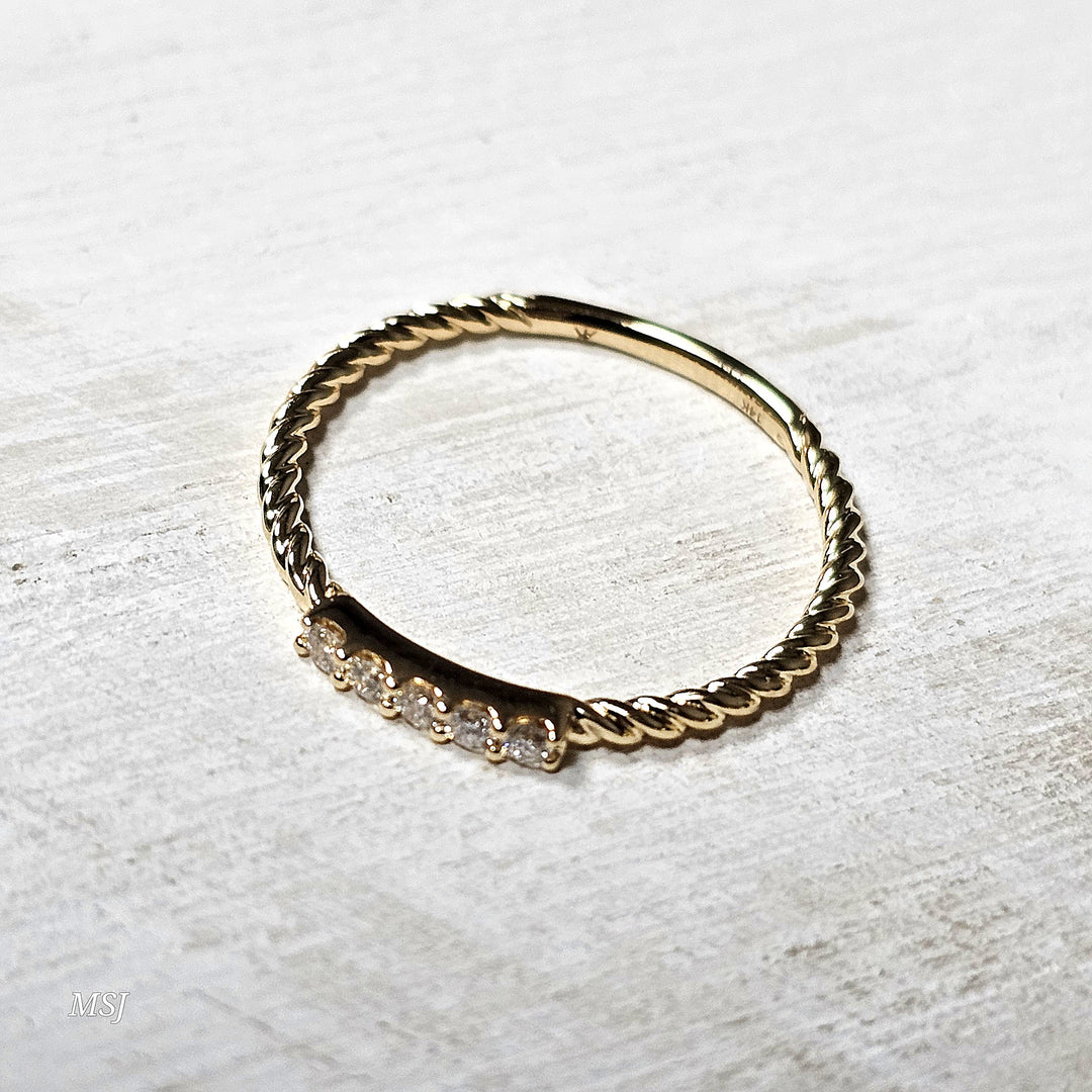 14k Yellow Gold .10 ct Diamond Five Stone Ring