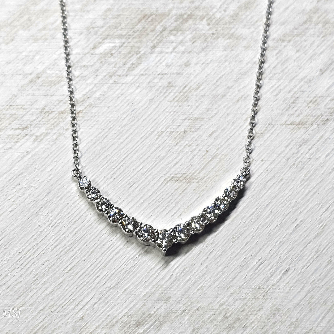 14k White Gold 1.00ctw Chevron Diamond Necklace