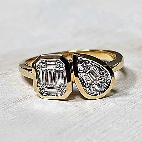 14k Yellow Gold 0.42 Ctw Baguette and Round Diamond Bezel Set Ring
