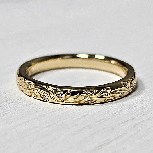 14k Yellow Gold 0.25 Ctw Diamond Vine Detailed Band