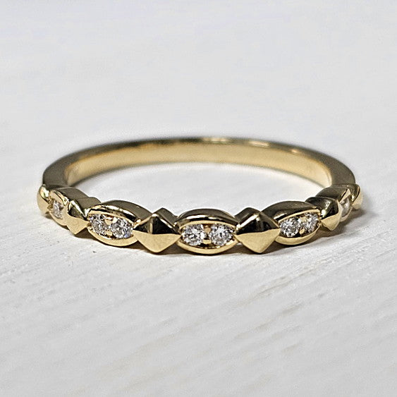 14k Yellow Gold 0.10 Ctw Diamond Stackable Geometric Band