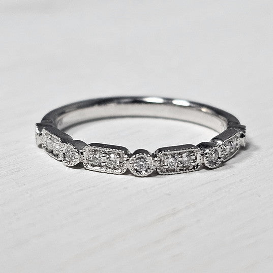 14k White Gold 0.13 Ctw Diamond Vintage Style Stackable Band