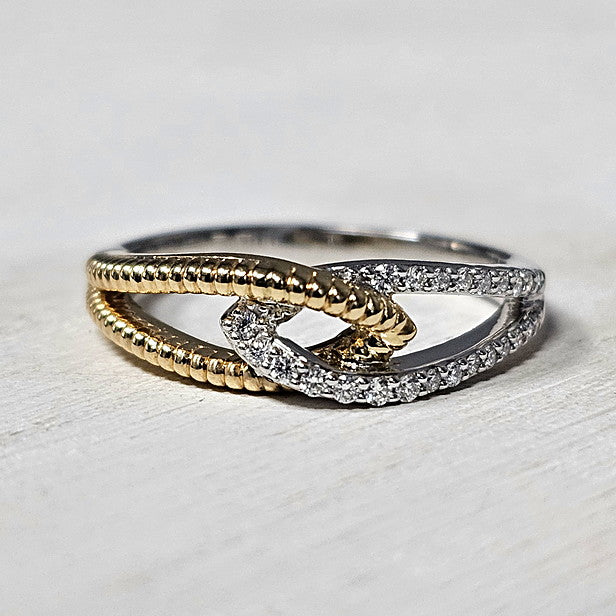 14k Two-Tone Gold 0.14 Ctw Diamond Chevron Ring