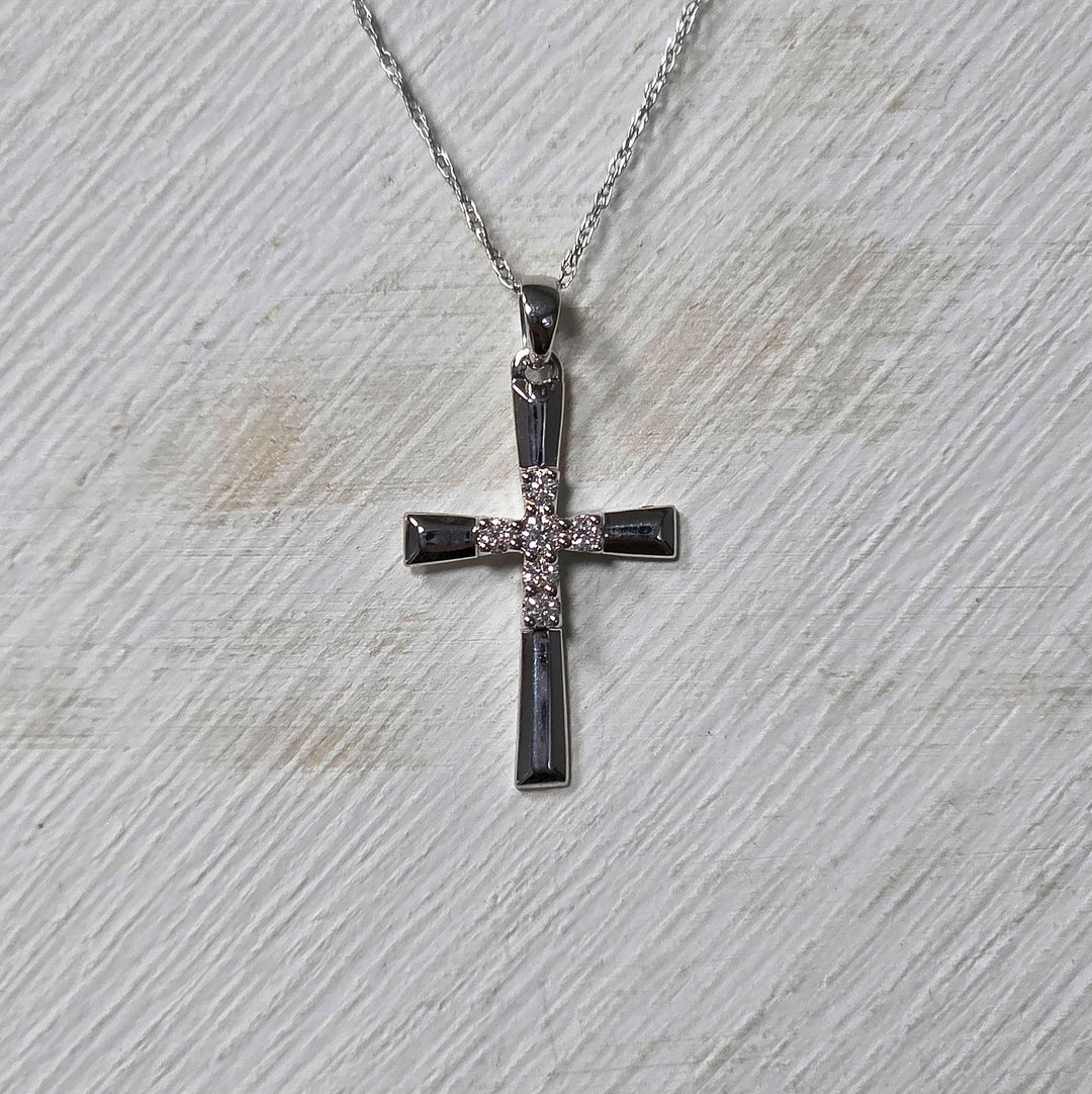 14k White Gold 0.09 Ctw Diamond Cross Pendant