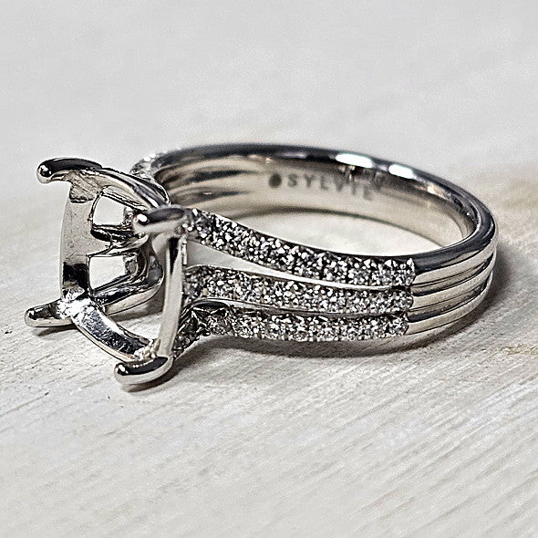 14k White Gold 0.46 Ctw Three Row Diamond Engagement Ring Mounting