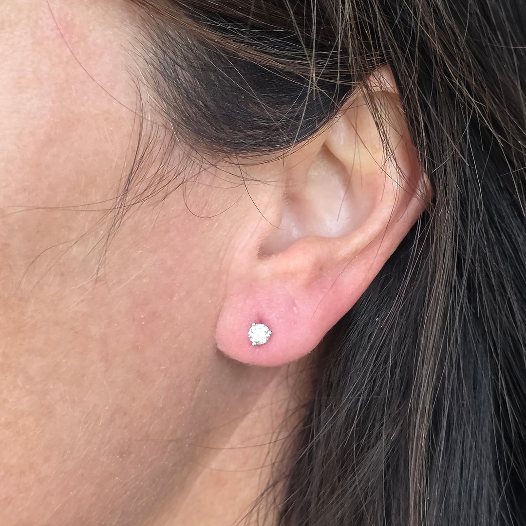 14k White Gold .38ctw Diamond Stud Earrings