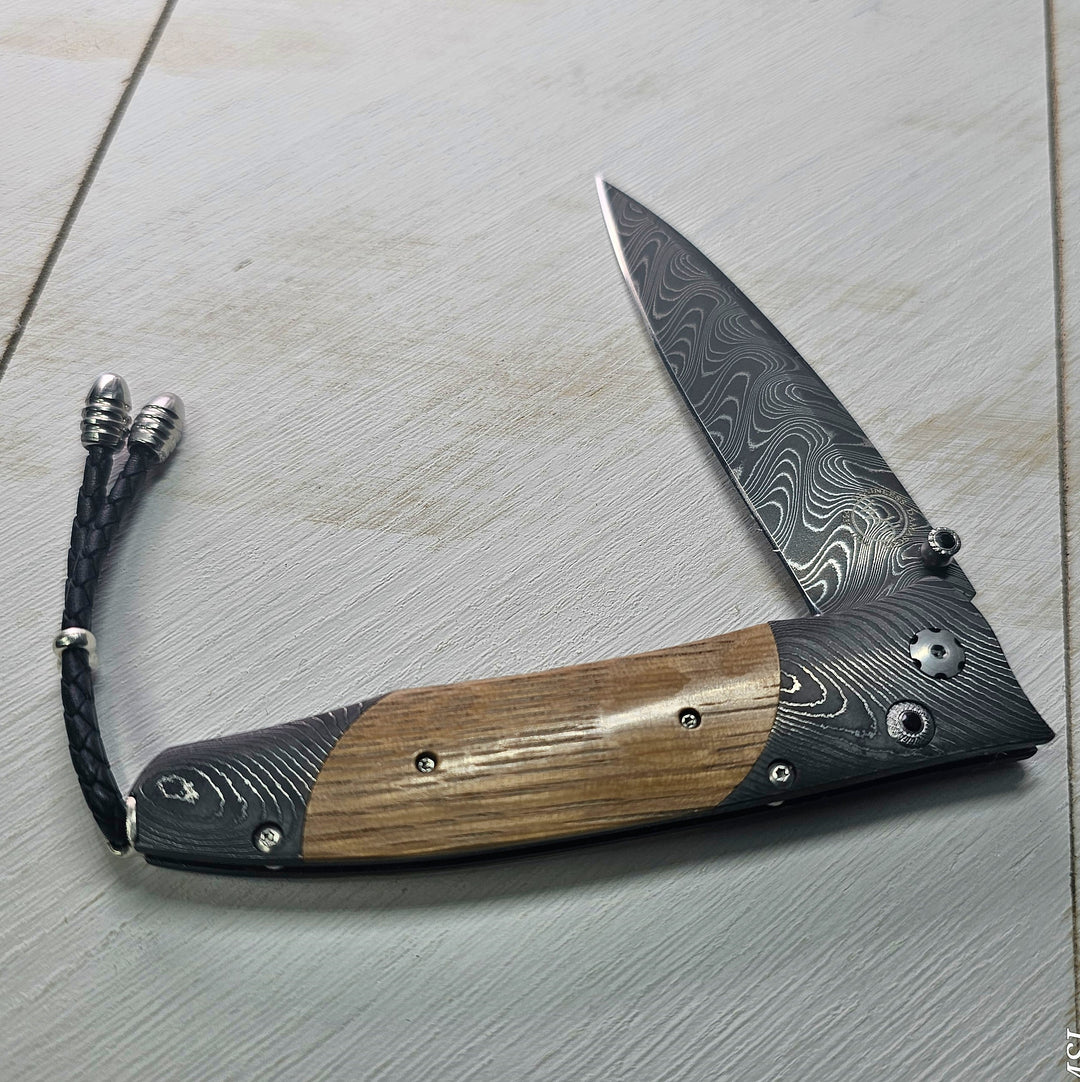 Custom Pappy Van Winkle Handle Demascus Knife