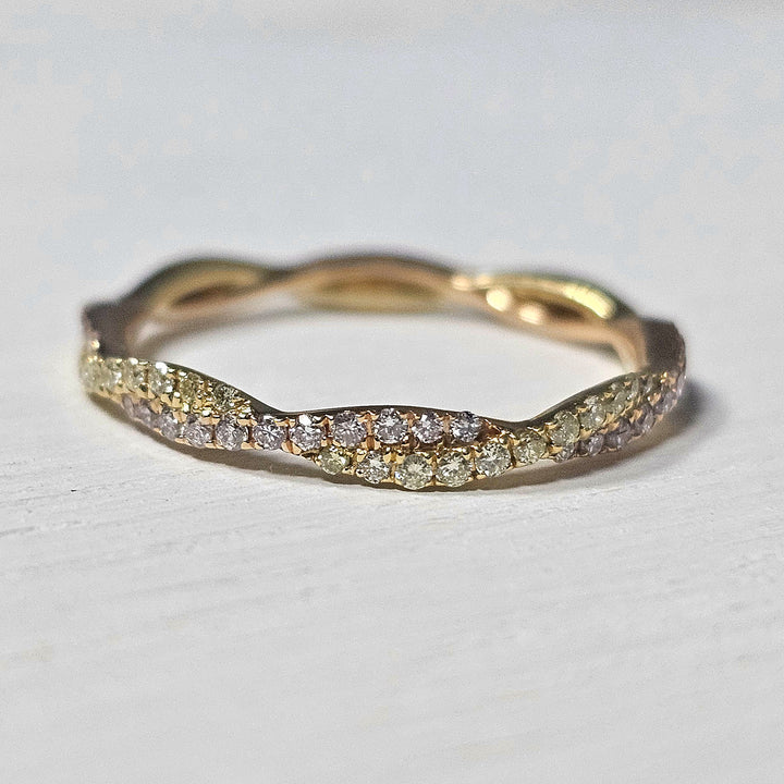 18k Yellow Gold .29ctw Pink and Yellow Diamond Band