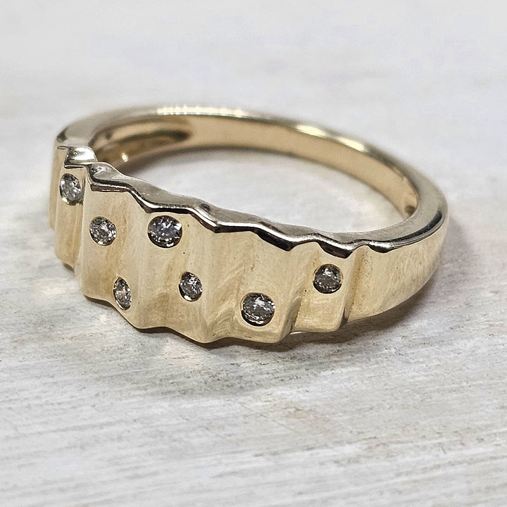 14k Yellow Gold .10ctw Diamond Fashion Ring