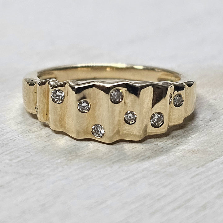 14k Yellow Gold .10ctw Diamond Fashion Ring