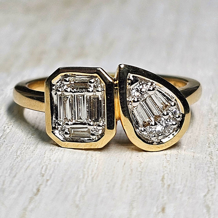 14k Yellow Gold Baguette and Round Diamond Bezel Set Ring .25ctw