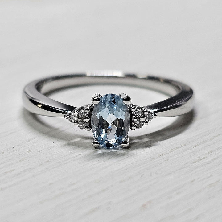 10k White Gold .43ctw Aquamarine and Diamond Ring