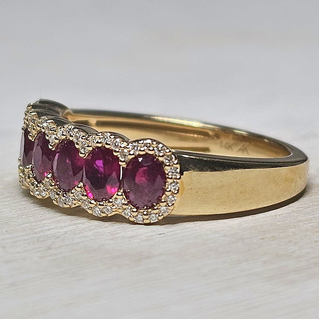 14k Yellow Gold Oval Ruby and Diamond Band 1.19 TGW