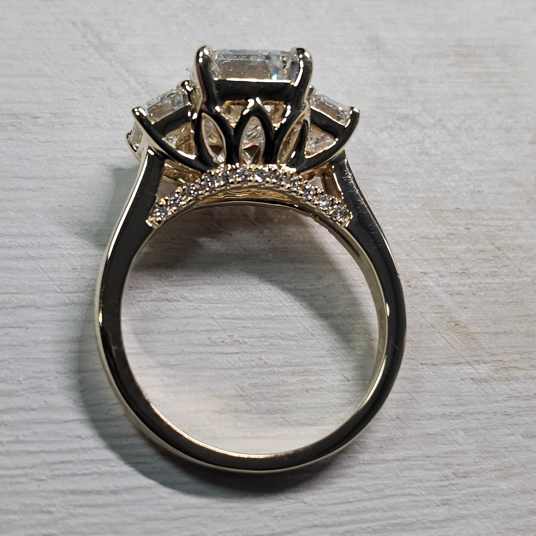 14k Yellow Gold 5.72cttw Lab Grown Diamond Ring