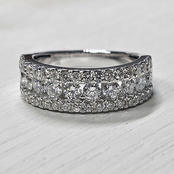 14k White Gold 1.50ctw Round Diamond Band
