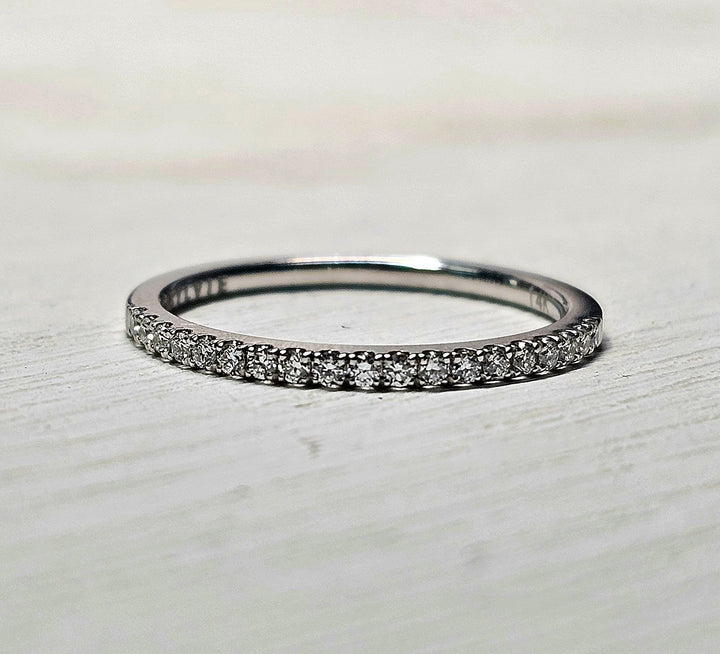 14k White Gold Diamond Band .16ct