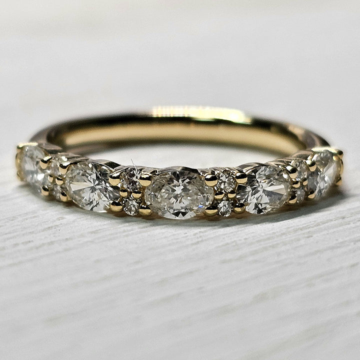 14k Yellow Gold .88ctw Oval East to West Band
