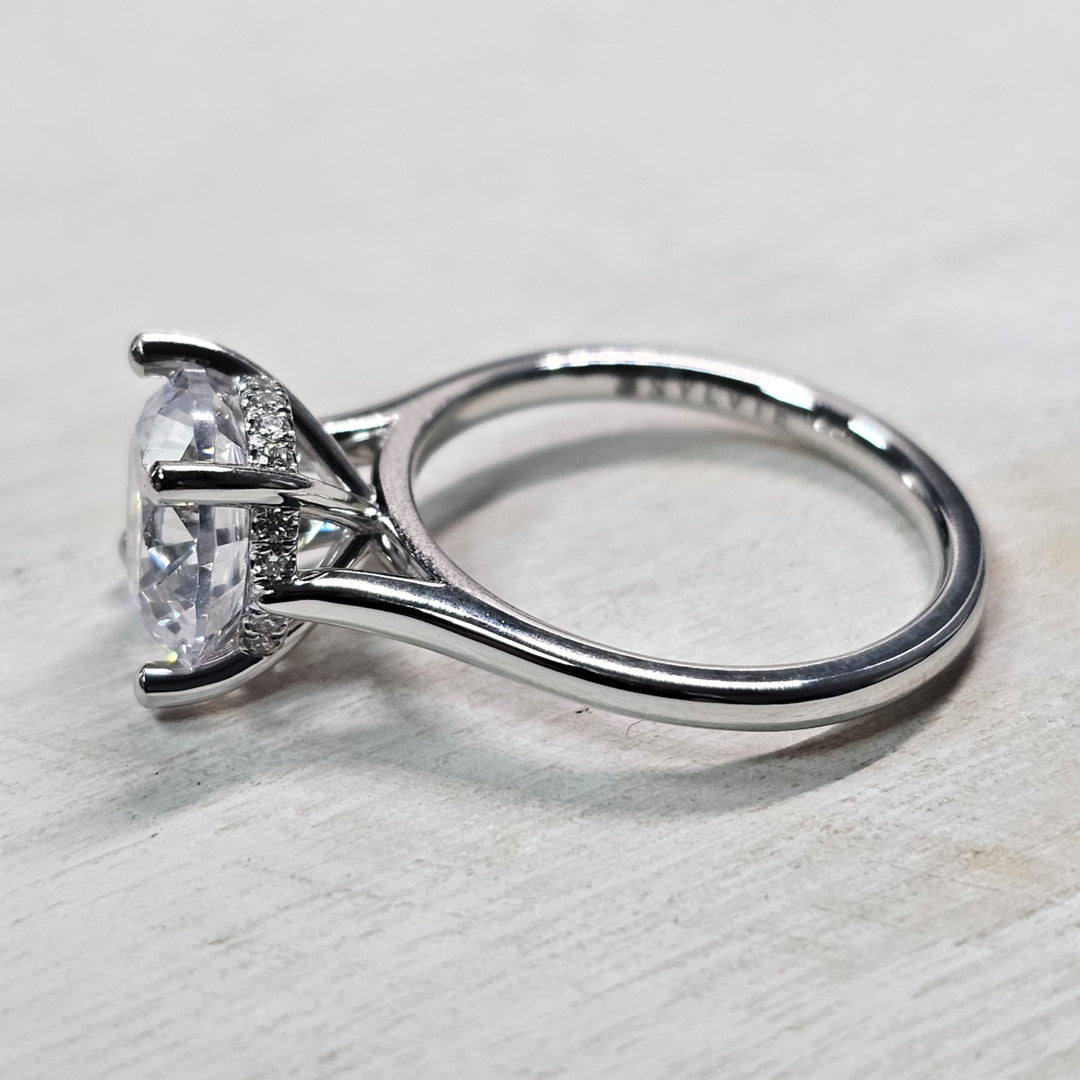 14k White Gold .07ctw Syvlie Hidden Halo Mounting