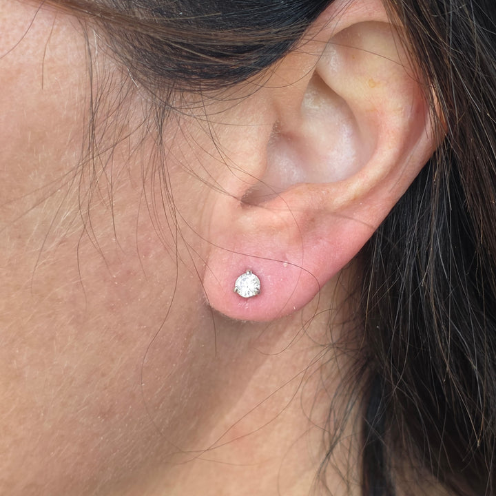 14k White Gold .50ctw Diamond Stud Earrings