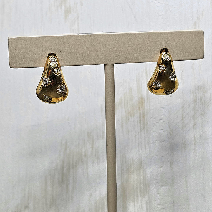 14k Yellow Gold Diamond Sylvie Shell Set Earrings .26ctw