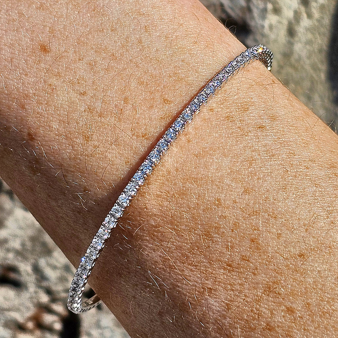 14k White Gold Diamond Flex Bangle 1.00ctw