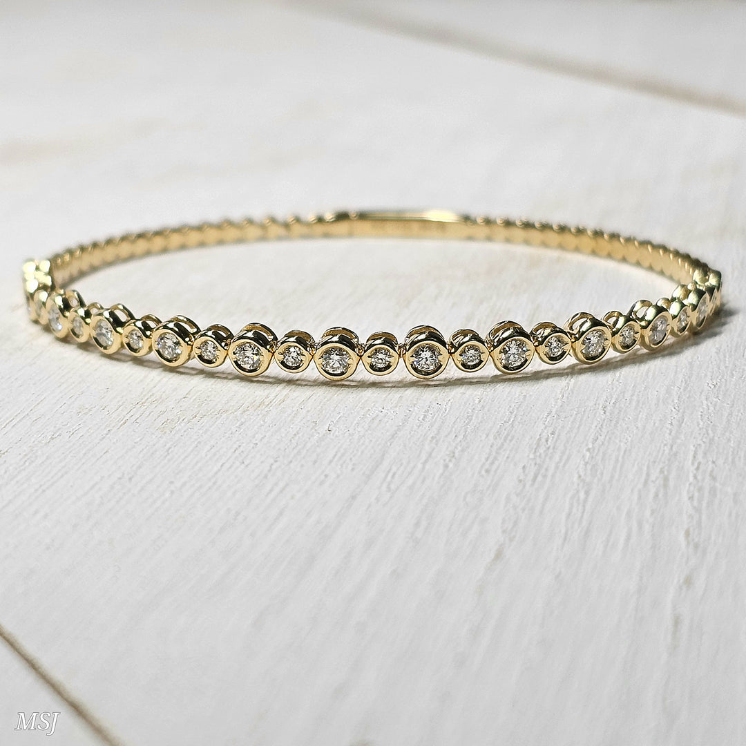 14k Yellow Gold Alternating Size Round Diamond Bezel Flex Bangle Bracelet .71ctw