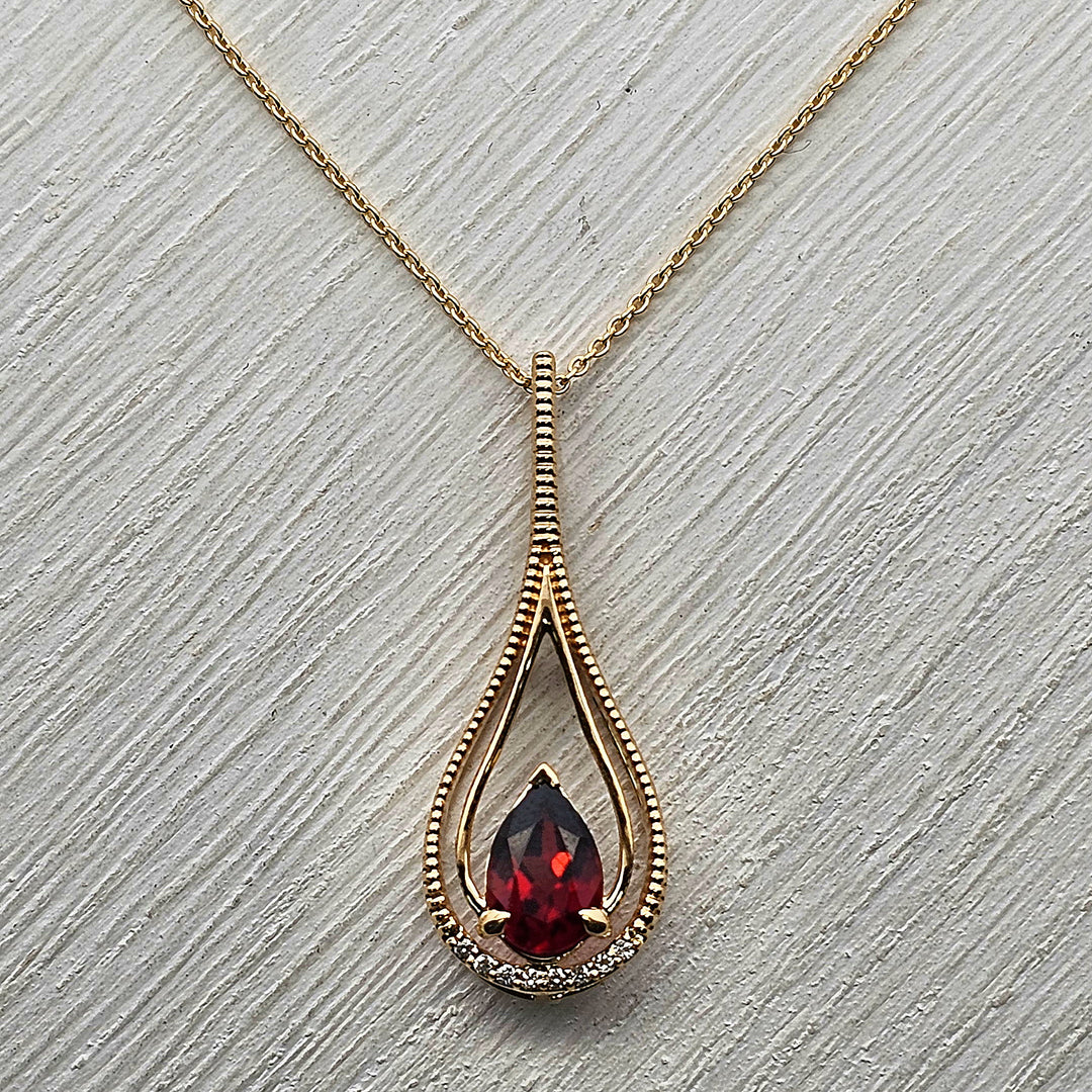 14k Yellow Gold Pear Shaped Garnet & Diamond Drop Necklace 1.17 TGW