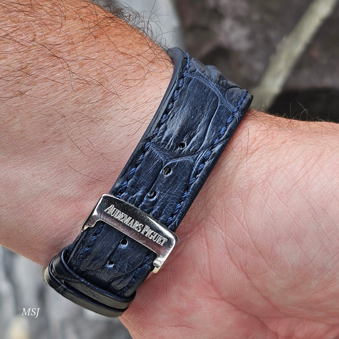 Pre- Owned Audemars Piguet "Navy" 26020st