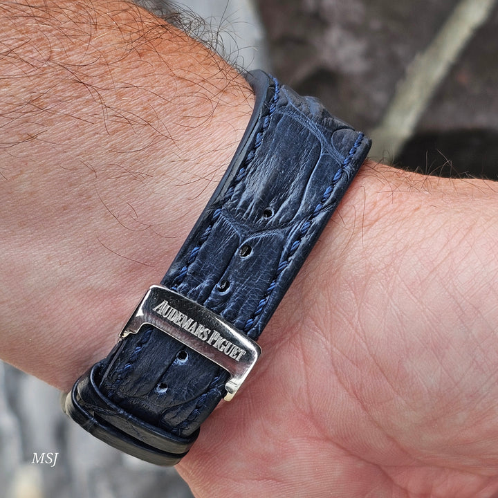 Pre- Owned Audemars Piguet "Navy" 26020st
