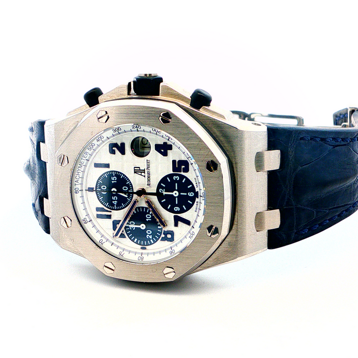 Pre- Owned Audemars Piguet "Navy" 26020st
