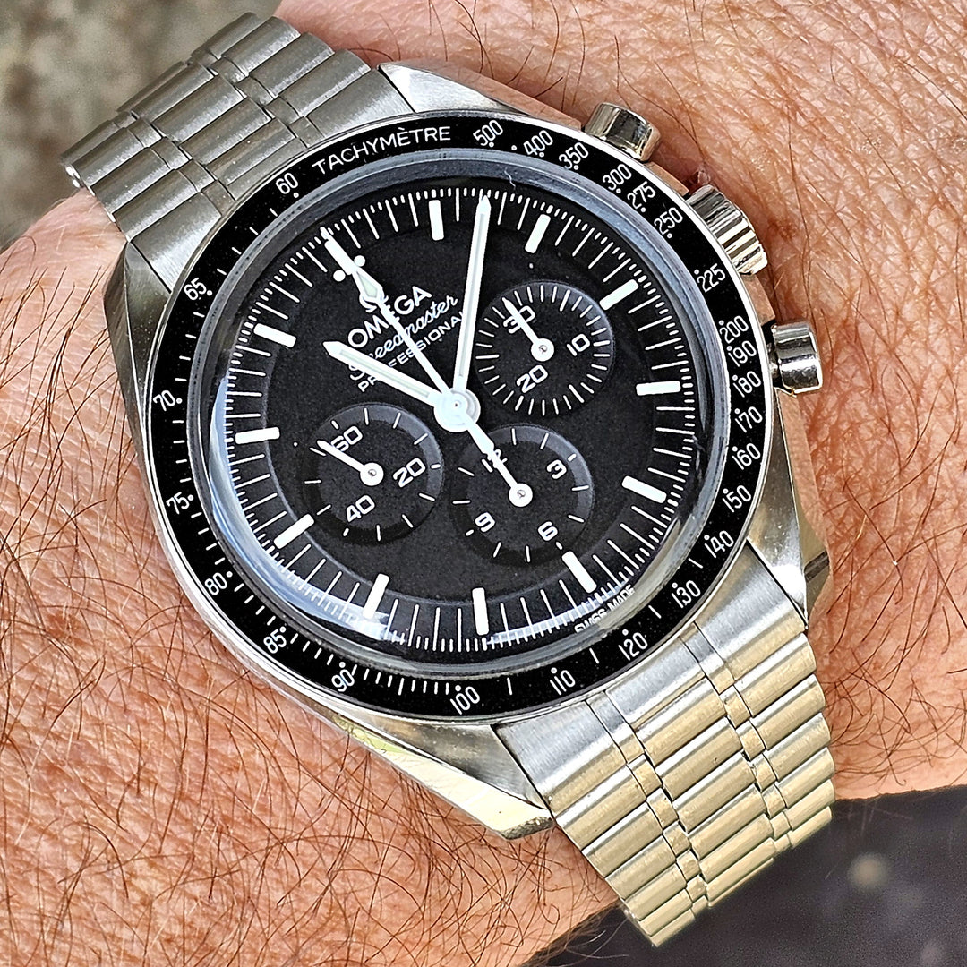 Pre- owned Omega Speedmaster