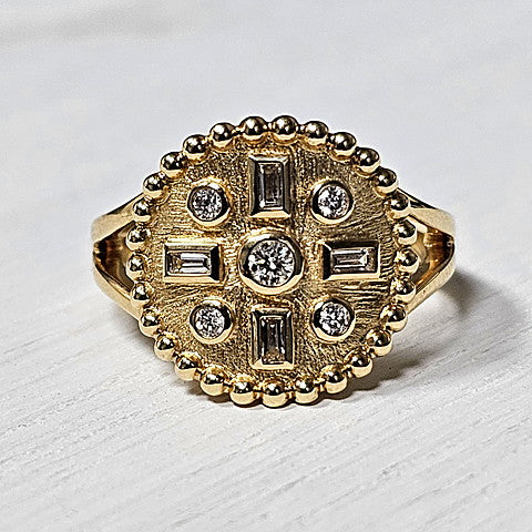 14k Yellow Gold 0.19 Ctw Round and Baguette Diamond Compass Style Ring