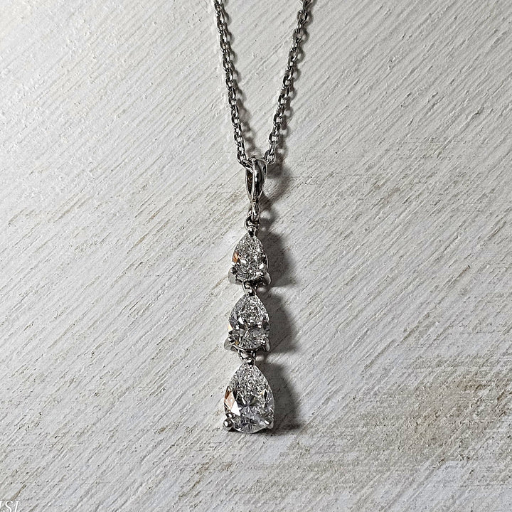 14k White Gold 1.38cts 3 Stone Diamond Pendant