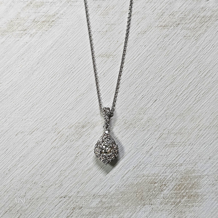 14k White Gold .50ctw Halo Diamond Pendant